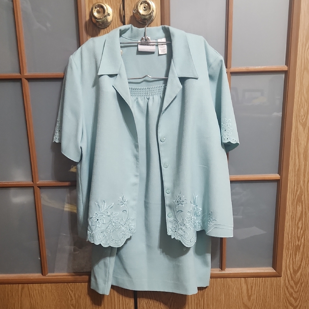 Alfred Dunner Light Blue Floral Embroidered Shirt And Skirt Size 18p